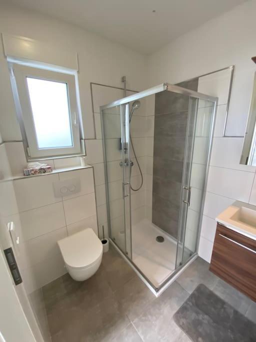 Neues Bungalow Fuer Bis Zu 4 Personen 奥伯豪森 外观 照片